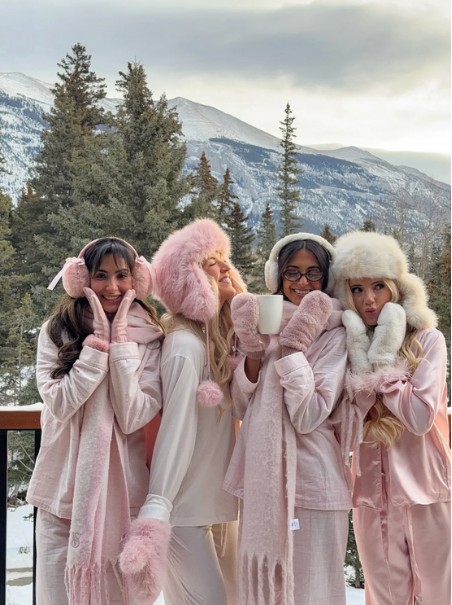 Pink winterwear group used as a PinkMoire positioning reference